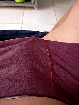 chesaremald1 online show from February 24, 8:25 pm