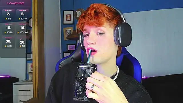 VladHellsing4 online show from October 3, 2:11 pm