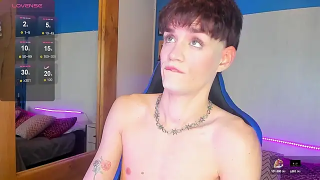 VladHellsing4 online show from February 25, 2:44 pm