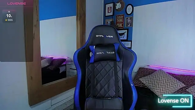 VladHellsing4 online show from March 10, 2:05 pm