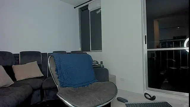 Snapshot of davis_alx1 chatting on December 17, 1:29 am davis alx1 online show from December 17, 1:29 am