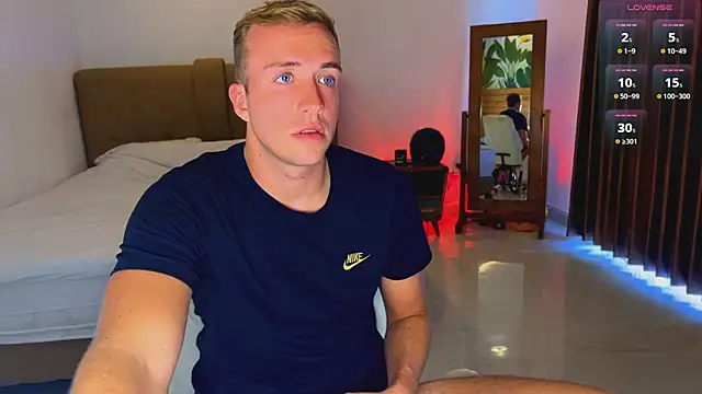 tommy cumfinger online show from April 14, 2:55 am