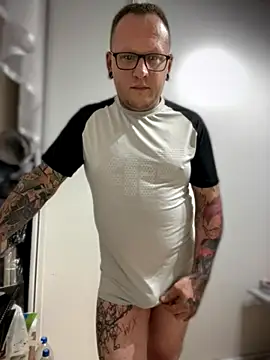 PierreNaked89 online show from October 9, 9:20 pm