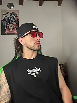 Valentino Xander online show from February 1, 3:38 am