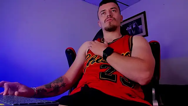 james connor2 online show from December 27, 7:03 pm