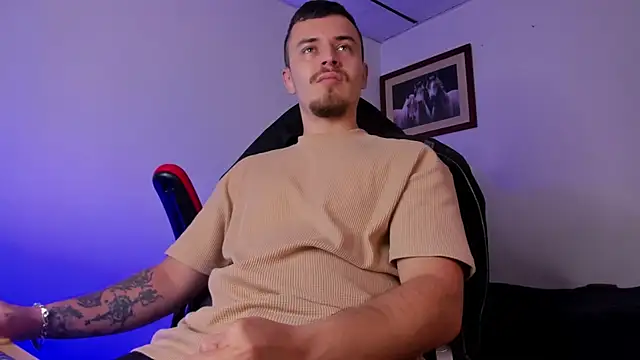 james connor2 online show from December 7, 7:21 pm