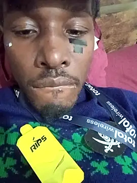 BlackD4uxo online show from October 17, 6:39 am