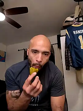 JohnnyDeep187 online show from February 26, 6:04 am