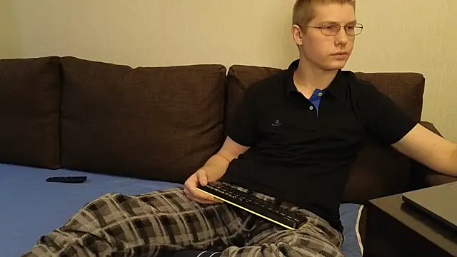  Rastishka  online show from February 4, 8:06 pm