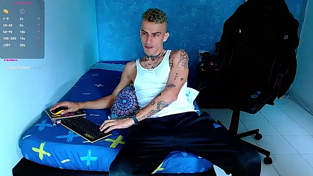 bray hotboy777 online show from March 14, 1:13 pm