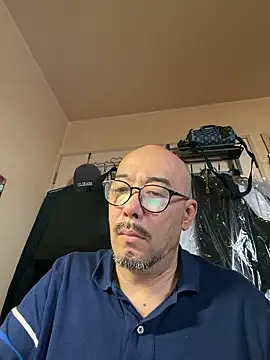 tsugu1105 online show from June 15, 10:02 pm