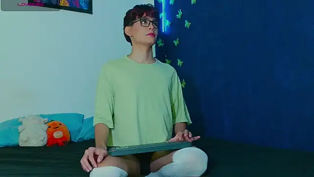 arnold laurent  online show from October 25, 4:09 pm