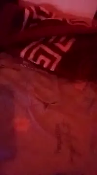 Snapshot of man-215 chatting on December 25, 11:10 pm man-215 online show from December 25, 11:10 pm