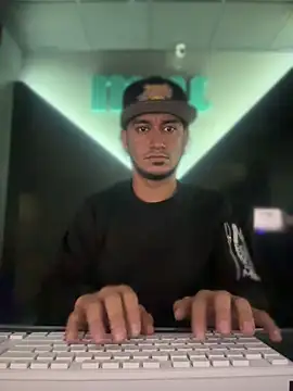 Kevin Torres online show from May 21, 1:12 am