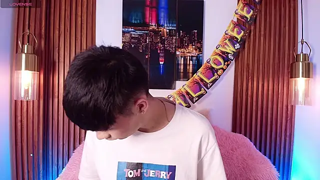 Steev Novoa online show from October 22, 8:23 pm