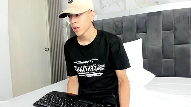 Dei v 48 online show from February 15, 7:28 pm