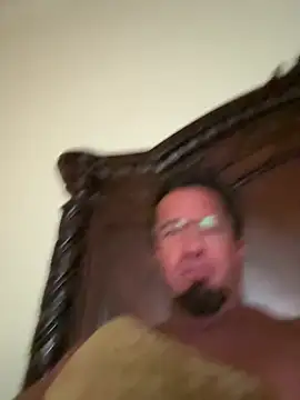 sluttydylan online show from February 21, 9:32 am