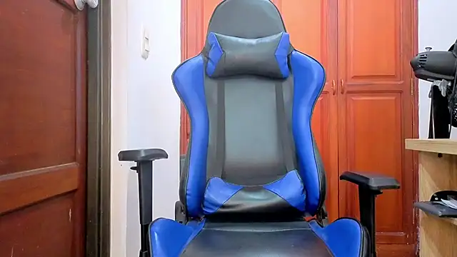 scarce candy69 online show from October 24, 10:00 pm