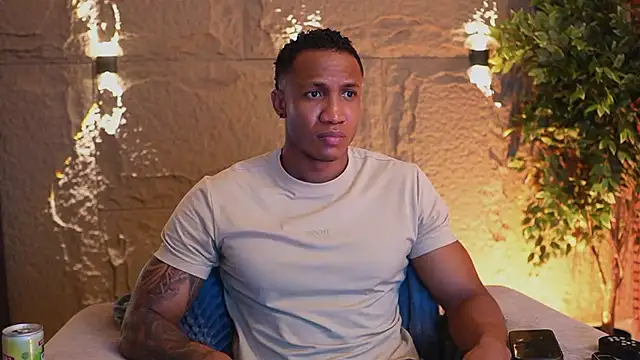 Logan Varela online show from November 9, 12:25 am