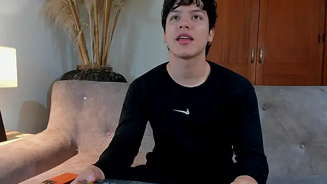 bravoboreal online show from December 2, 1:47 pm