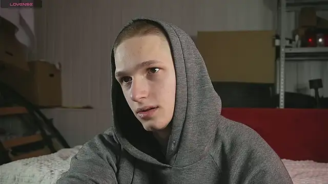 dustyn fox online show from February 14, 2:23 pm