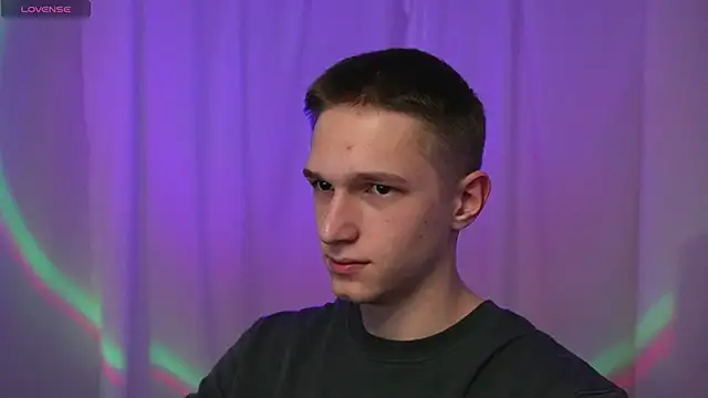 dustyn fox online show from December 30, 4:42 am