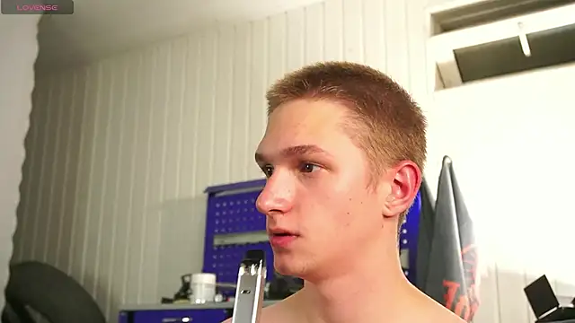 dustyn fox online show from October 9, 4:34 pm