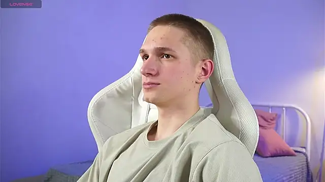 dustyn fox online show from March 2, 6:46 pm