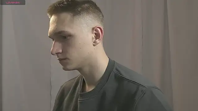 dustyn fox online show from December 18, 2:17 pm