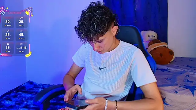 Nathan Bluee online show from February 24, 4:41 pm