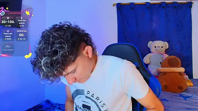 Nathan Bluee online show from February 25, 4:41 pm