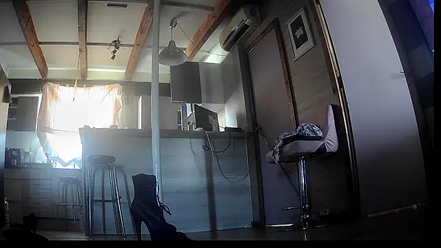 Snapshot of FLakiReve chatting on September 18, 12:29 pm FLakiReve online show from September 18, 12:29 pm