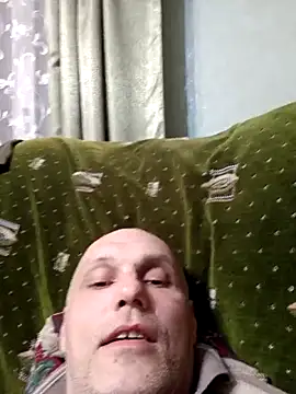 Pineapple04 online show from April 18, 7:07 pm