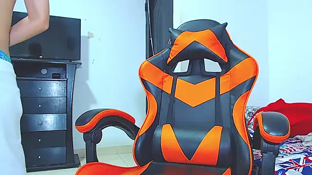 ADAM HOT online show from February 1, 10:41 pm