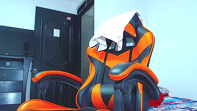 ADAM HOT online show from February 7, 11:43 pm