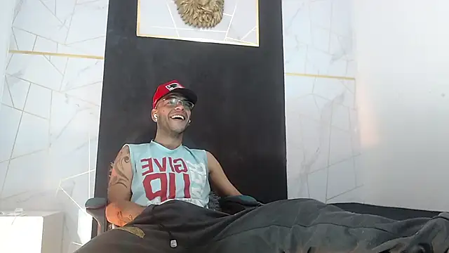 Andrey u92 online show from November 15, 3:30 am