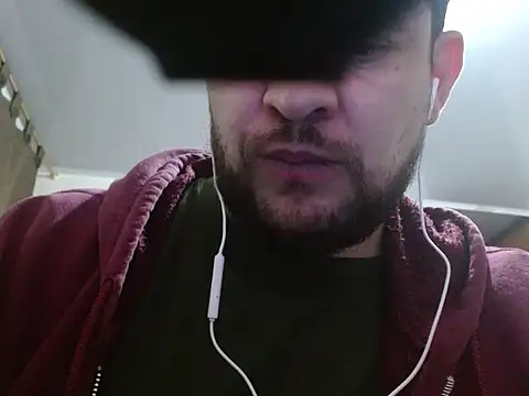 camiloking1720 online show from March 21, 1:26 pm