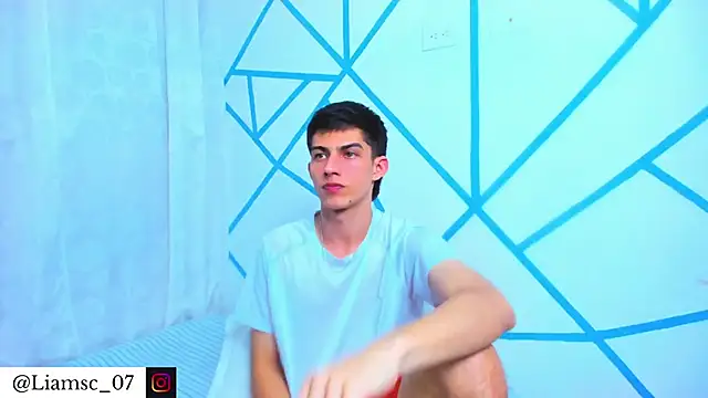 liam scott77 online show from February 1, 1:37 am