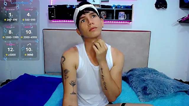 Tayson Rivers online show from March 4, 9:00 pm