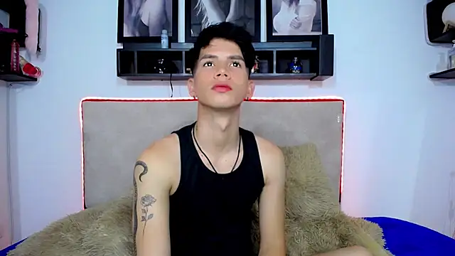 Tayson Rivers online show from December 10, 3:12 pm