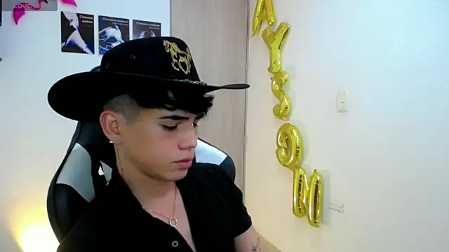 Tayson Rivers online show from September 23, 1:38 am