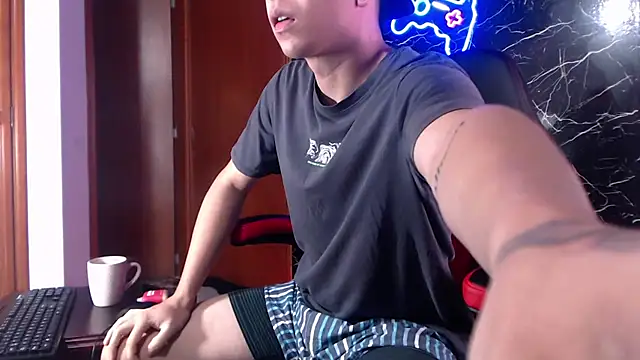 maty hardx online show from January 9, 10:09 am