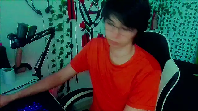 Andy gray online show from April 8, 4:49 pm