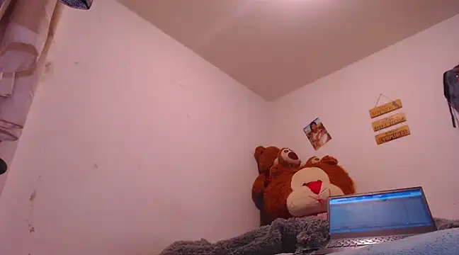 JossCollinss online show from December 24, 4:44 am