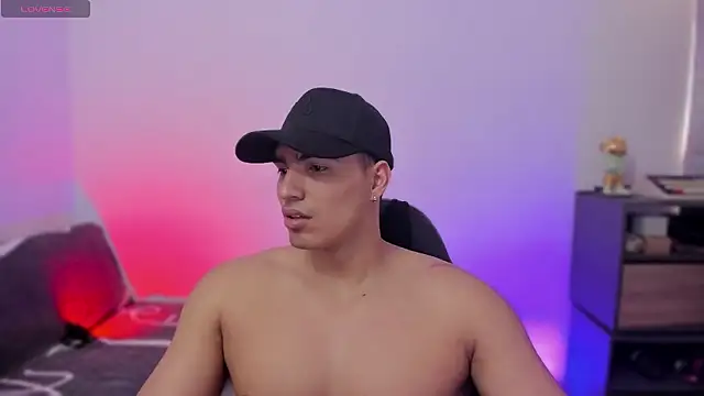 JamesGraay online show from January 16, 4:21 pm