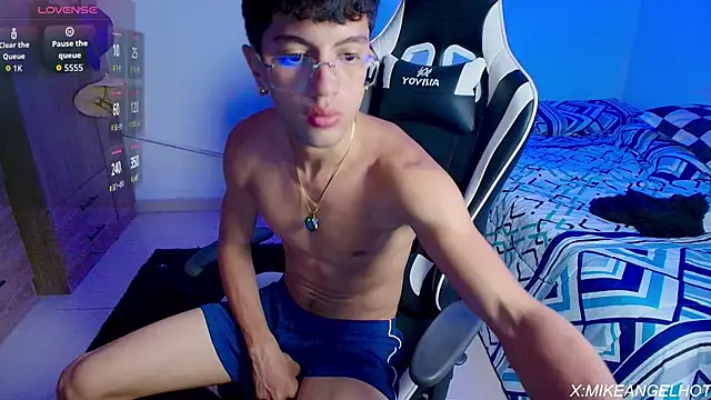 Angelligth online show from April 7, 3:39 am