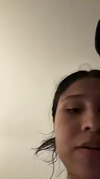 EstebaDuque04 online show from April 1, 3:52 am