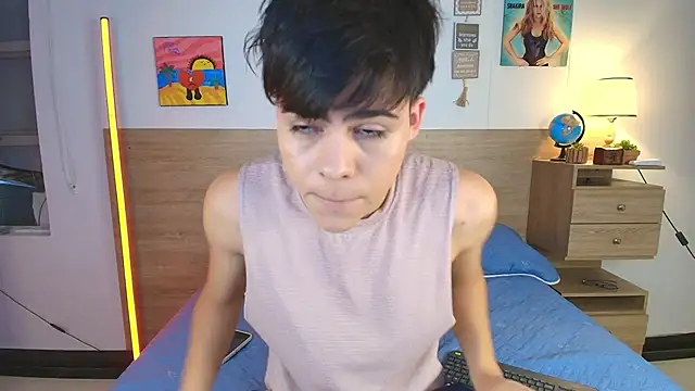 justinbiler online show from September 21, 1:44 pm