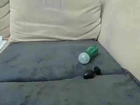 axecoman60 online show from December 8, 9:19 pm