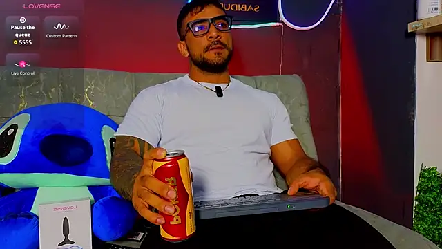 ERIC HARRISON online show from February 19, 2:19 am